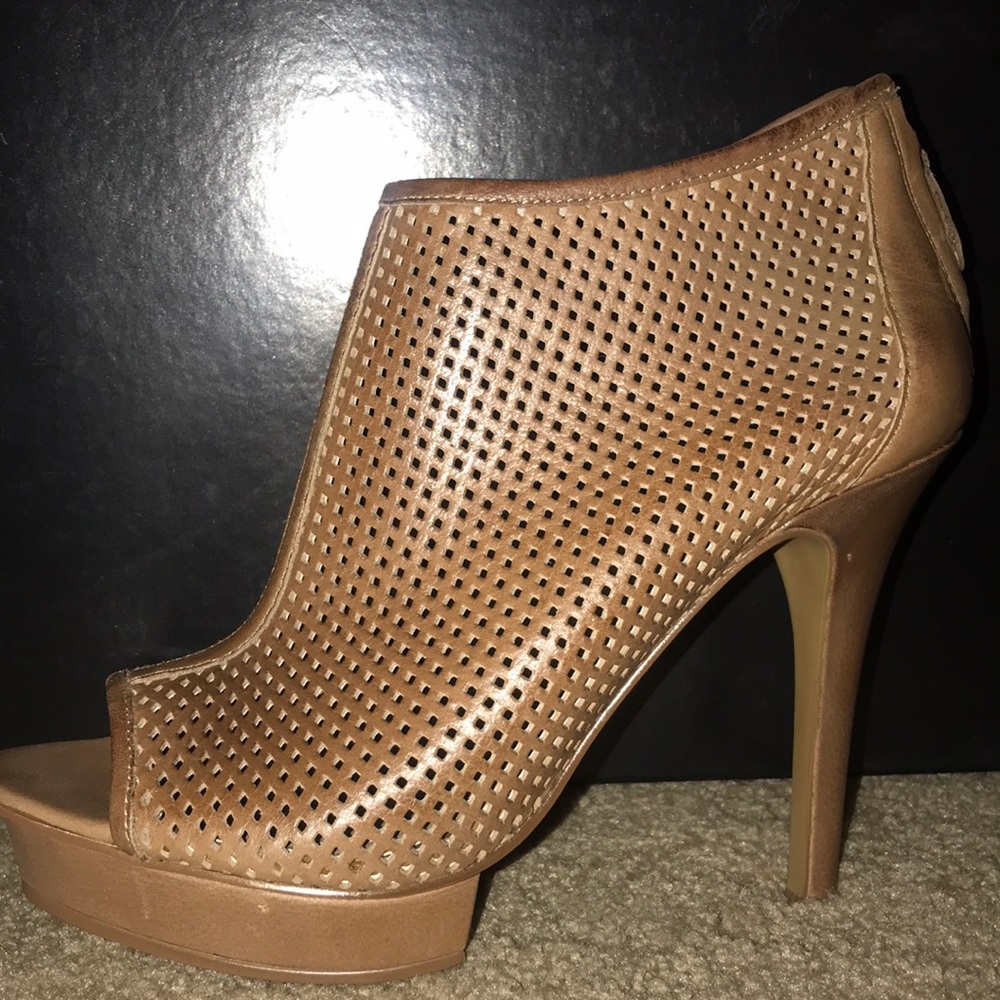 BCBG heels